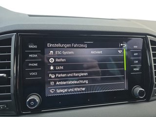 Skoda Karoq Sportline 1,5TSI DSG aAHK/Matrix/Kessy/Winterp.    ** - bilder 36
