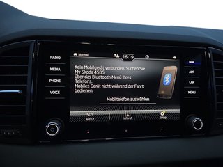 Skoda Karoq Sportline 1,5TSI DSG aAHK/Matrix/Kessy/Winterp.    ** - foto 27