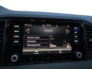 Skoda Karoq Sportline 1,5TSI DSG aAHK/Matrix/Kessy/Winterp.    ** - foto 31