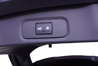 Nissan Qashqai Tekna 1,3 DIG-T Xtronic 4x4 UPE=48600€!  ** - foto 9