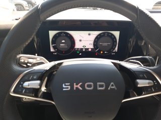 Skoda Kodiaq 2,0TDI DSG 7-Sitzer/Navi/Kamera/ACC  ** - foto 18