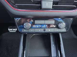 Skoda Kamiq Monte Carlo 1,5TSI DSG AHK/Matrix/ACC/Winterp.         ** - bilder 24