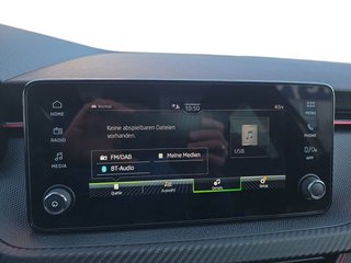 Skoda Kamiq Monte Carlo 1,5TSI DSG AHK/Matrix/ACC/Winterp.         ** - bilder 27