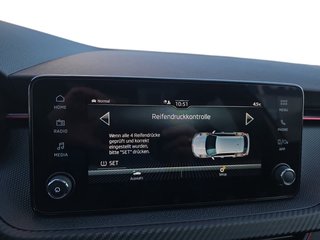 Skoda Kamiq Monte Carlo 1,5TSI DSG AHK/Matrix/ACC/Winterp.         ** - bilder 35