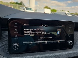 Skoda Kamiq Selection 1,0TSI DSG Kessy/Kamera/Temp/2-Z.Klimaaut.   ** - bilder 23
