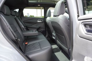 Nissan Qashqai Tekna 1.5 VC-T e-POWER UPE=48500 Euro  ** - bilder 7