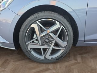 Hyundai i20 1.0 T-GDI 7DCT Navi/LED/Kamera/Winterp/Keyless  ** - bilder 9