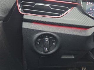 Skoda Kamiq Monte Carlo 1,5TSI DSG Matrix/Kessy/Winterp.  ** - bilder 16