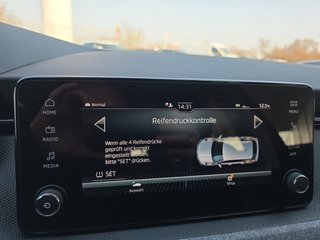 Skoda Kamiq Selection 1,5TSI DSG AHK/Kamera/LED/Kessy/Winterp.  ** - foto 39