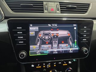 Skoda Superb Combi 1,5TSI DSG Navi/Kamera/el.Klappe/Kessy         ** - bilder 39