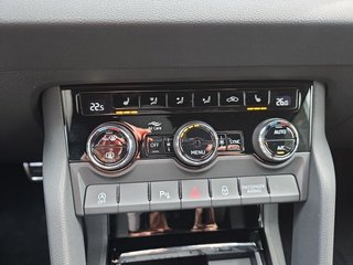 Skoda Karoq Sportline 1,5TSI DSG 4*J.Gar/aAHK/Matrix/Navi  ** - bilder 24