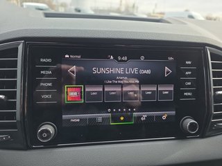 Skoda Karoq Sportline 1,5TSI DSG 4*J.Gar/aAHK/Matrix/Navi  ** - bilder 25