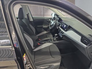 Skoda Kamiq Selection 1,0TSI DSG AHK/Kamera/LED/Kessy/Winterp.  ** - foto 12