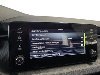 Skoda Kamiq Selection 1,0TSI DSG AHK/Kamera/LED/Kessy/Winterp.  ** - foto 39