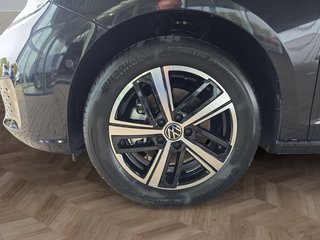 Volkswagen Caddy Maxi Style 1,5TSI DSG LED/Navi/Kamera/Winterp.  ** - bilder 11