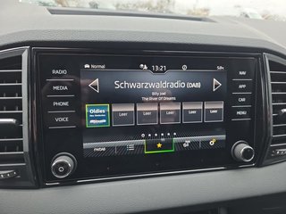 Skoda Karoq Sportline 1,5TSI DSG 4*J.Gar/aAHK/Matrix/Navi  ** - bilder 24