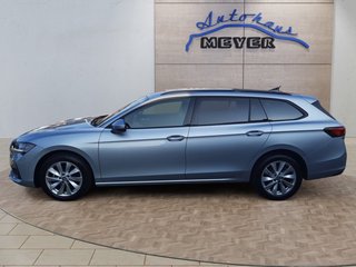 Skoda Superb Combi 2,0TDI DSG Navi/DCC/ACC/Kamera/Sitzhz.  ** - foto 2