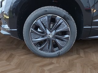 Skoda Karoq Sportline 1,5TSI DSG aAHK/ACC/Matrix/Kessy/el.Klappe - bilder 11