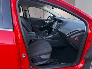 Ford Focus Turnier 1,6 150PS 18*Alu/Navi/Winterp. - foto 12