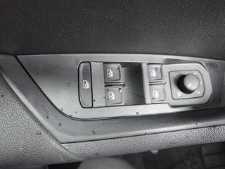 Skoda Karoq 1,5TSI DSG aAHK/Navi/Kamera/LED/ACC/Winterp.   ** - foto 20