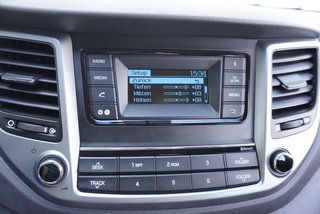 Hyundai TUCSON 1.6 132PS AHK/Alu/Pdc/Temp/Klima - bilder 25