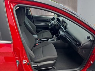 Hyundai i20 1.0 T-GDI 7DCT Navi/LED/Kamera/Winterp/Keyless  ** - foto 10