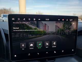 Skoda Kodiaq 2,0TDI DSG 7-Sitzer/Navi/Kamera/ACC/Kessy  ** - foto 41