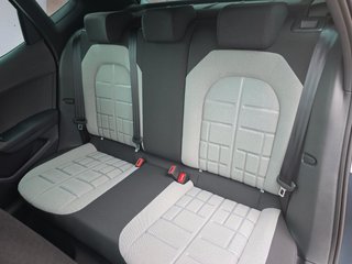 SEAT Arona FR 1,5TSI DSG aAHK/LED/ACC/Kamera/Winterp.  ** - bilder 8