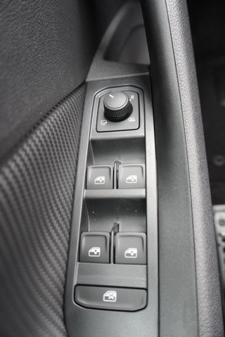 Skoda Kamiq Monte Carlo 1,5TSI DSG 4*J.Gar/18*Alu/el.Klappe  ** - bilder 20