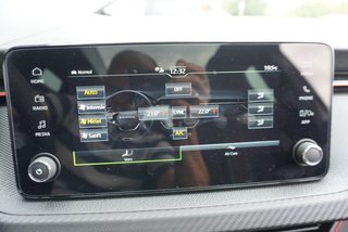 Skoda Kamiq Monte Carlo 1,5TSI DSG 4*J.Gar/18*Alu/el.Klappe  ** - bilder 39