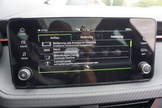 Skoda Kamiq Monte Carlo 1,5TSI DSG 4*J.Gar/18*Alu/el.Klappe  ** - bilder 40