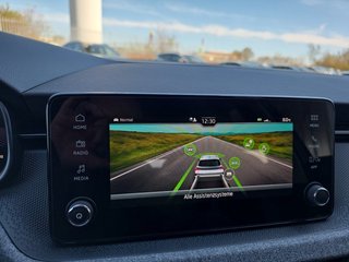 Skoda Kamiq Selection 1,5TSI DSG AHK/Kamera/LED/Kessy/Winterp. - foto 38