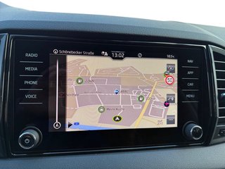 Skoda Karoq 1,5TSI DSG aAHK/Navi/Kamera/LED/ACC/Winterp.   ** - foto 28