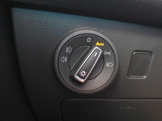 SEAT Ateca 2.0TDI DSG aAHK/LED/Navi/ACC/Parkas. - bilder 15