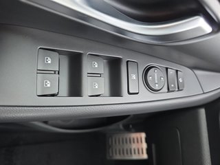 Hyundai i30 Kombi N-Line 1.5 T-GDI 7DCT Voll-LED/Navi/Winterp.  ** - foto 18