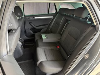 Skoda Superb Combi 1,5TSI DSG Navi/Kamera/el.Klappe/Kessy         ** - foto 8