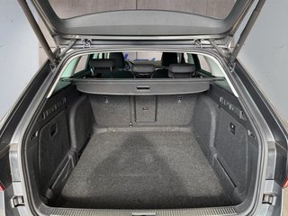 Skoda Superb Combi 1,5TSI DSG Navi/Kamera/el.Klappe/Kessy         ** - foto 11