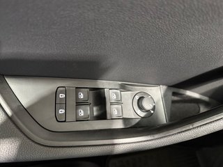 Skoda Superb Combi 1,5TSI DSG Navi/Kamera/el.Klappe/Kessy         ** - foto 16