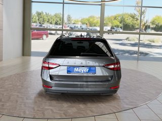 Skoda Superb Combi 1,5TSI DSG Navi/Kamera/el.Klappe/Kessy         ** - foto 4