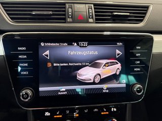 Skoda Superb Combi 1,5TSI DSG Navi/Kamera/el.Klappe/Kessy         ** - foto 29