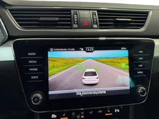 Skoda Superb Combi 1,5TSI DSG Navi/Kamera/el.Klappe/Kessy         ** - foto 35