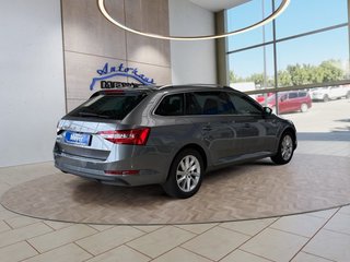 Skoda Superb Combi 1,5TSI DSG Navi/Kamera/el.Klappe/Kessy         ** - foto 5