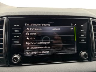 Skoda Karoq Sportline 1,5TSI DSG 4*J.Gar/Pano/aAHK/Matrix/Navi    ** - foto 35