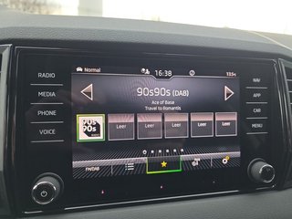 Skoda Karoq Sportline 2,0TSI DSG Pano/AHK/4*J.Gar/Navi/Matrix   ** - bilder 27