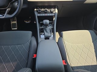 Skoda Karoq Sportline 1,5TSI DSG aAHK/Matrix/Kessy/Winterp.  ** - bilder 7