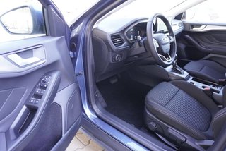 Ford Focus Titanium X 1,0 155PS Aut.LED/Navi/Winterp/Keyless   ** - bilder 4