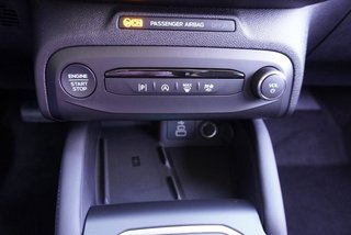 Ford Focus Titanium X 1,0 155PS Aut.LED/Navi/Winterp/Keyless   ** - bilder 17