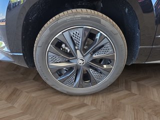 Skoda Karoq Sportline 2,0TDI DSG 4*J.Gar/Pano/aAHK/Matrix/Navi    ** - foto 10