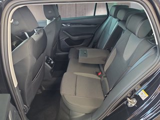 Skoda Octavia 1,5TSI DSG aAHK/Matrix/ACC/Kamera/el.Klappe   ** - foto 9
