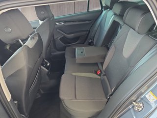 Skoda Octavia 1,5TSI DSG aAHK/Matrix/ACC/Kamera/el.Klappe   ** - foto 9